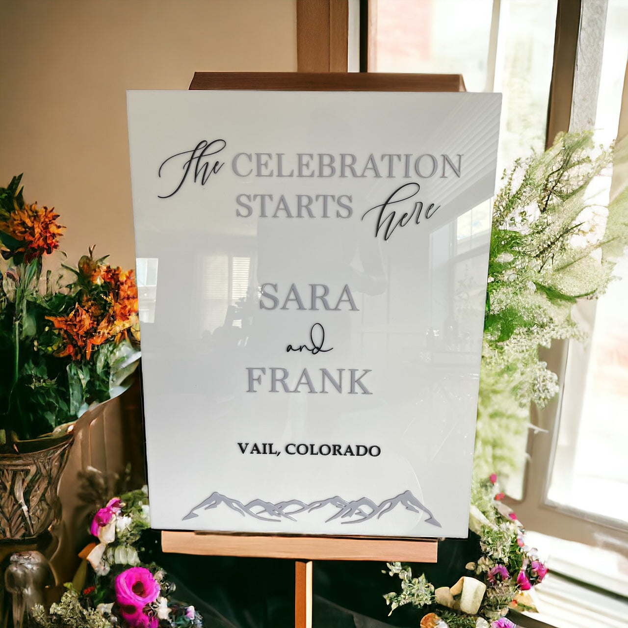 The Sara: Welcome Sign